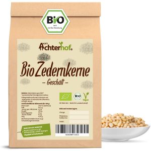 Zedern Nüsse